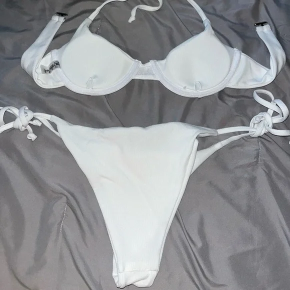 Zaful two-piece white small never worn - Picture 2 of 3